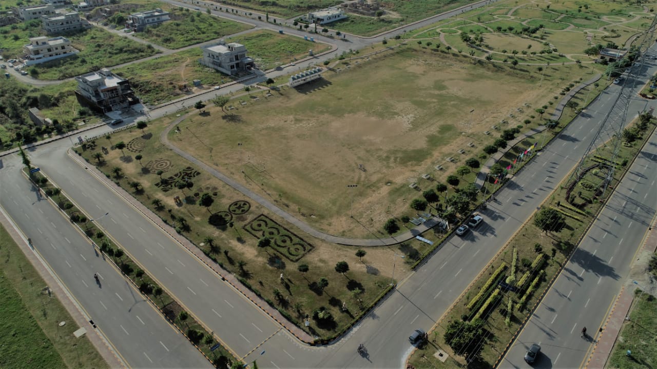 B17 Pic construction activity